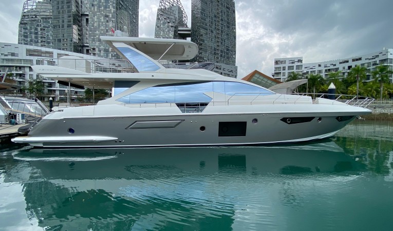 72 Azimut 