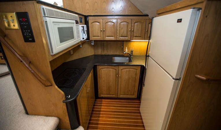45 Hatteras Galley