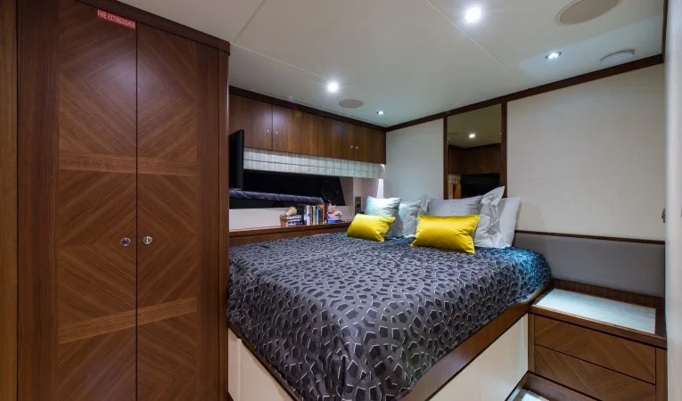100 Ocean Alexander Starboard Guest Stateroom