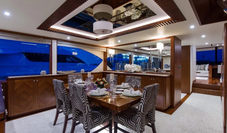 100 Ocean Alexander Dining