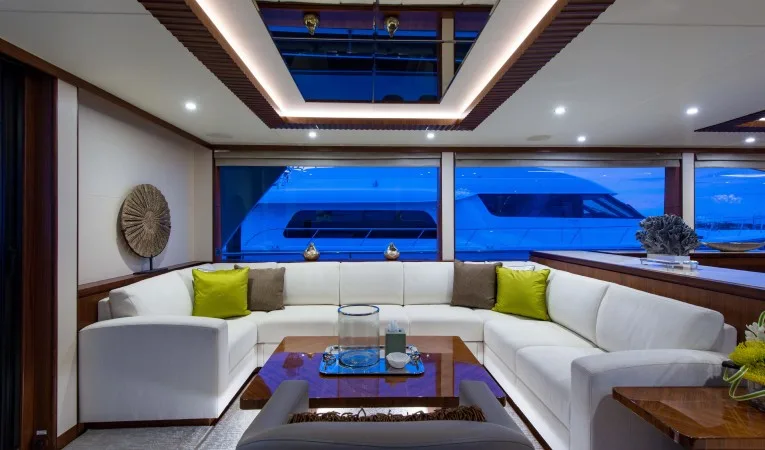 100 Ocean Alexander Main Salon