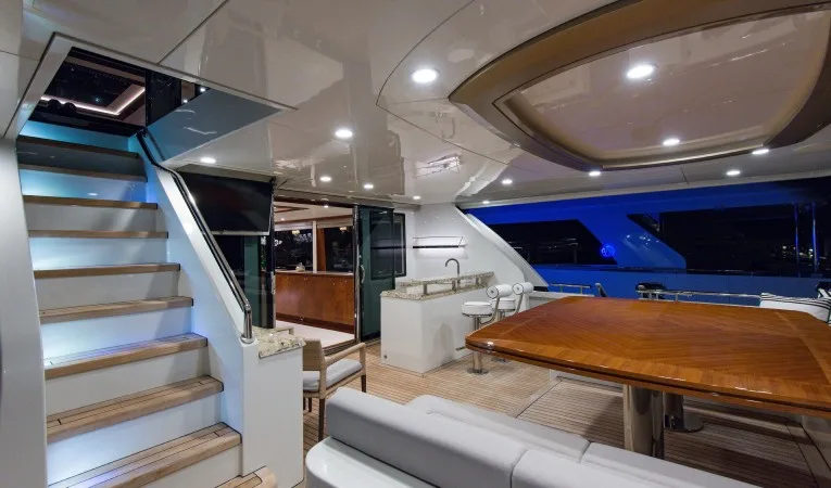 100 Ocean Alexander Aft Deck