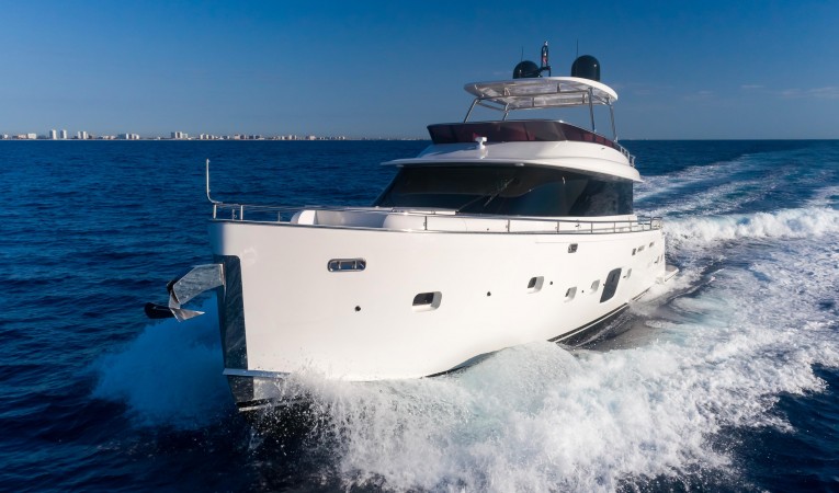 76 Azimut 