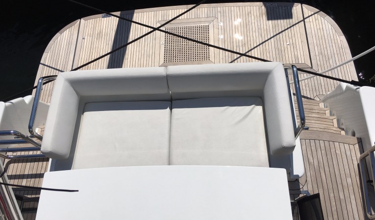 76 Azimut Aft deck settee