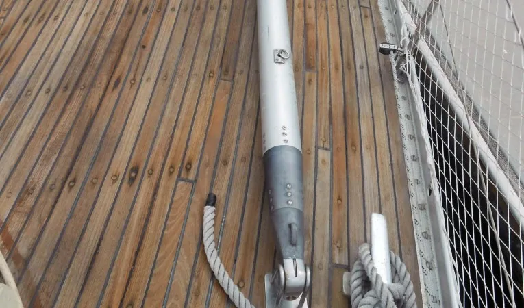 43 Nautor Swan Spinnaker pole and reaching strut