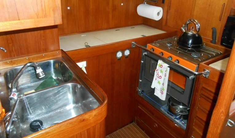 43 Nautor Swan Galley