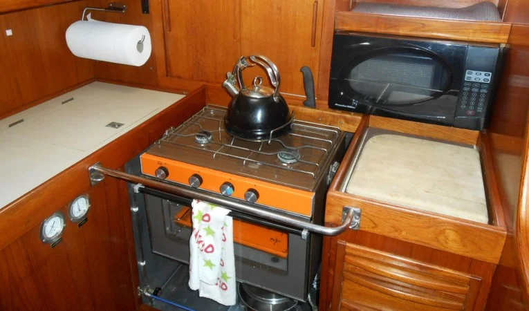 43 Nautor Swan Galley