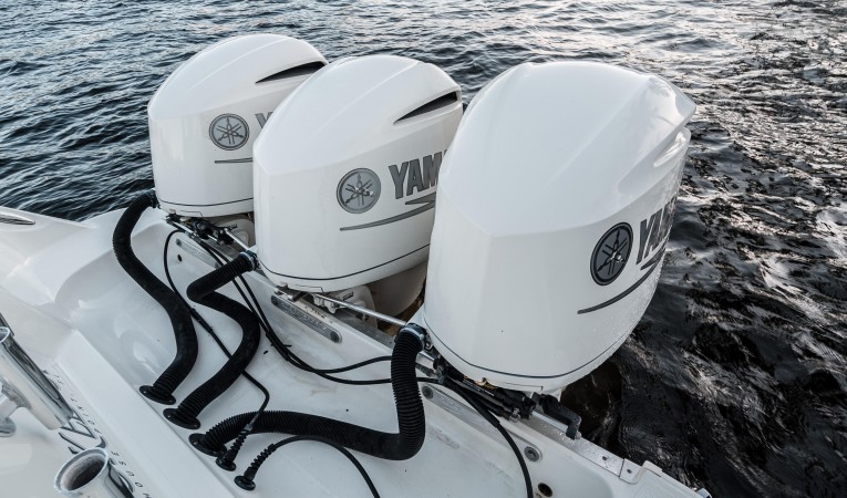 34 Hydra-Sports Triple 300 Yamahas
