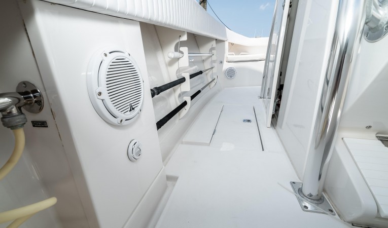 29 Jupiter Port Gunwhale