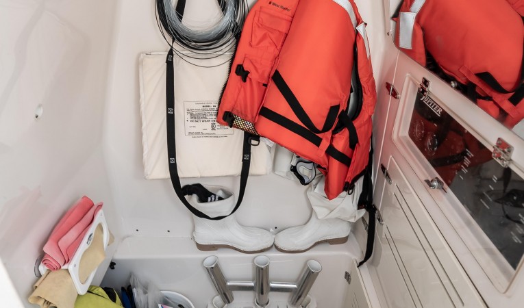 29 Jupiter Head in Console