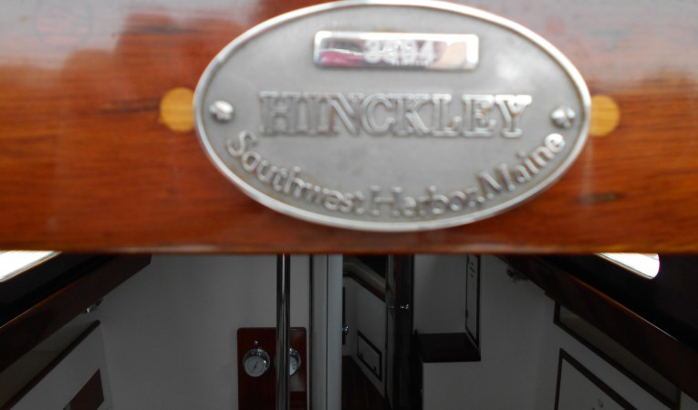 35 Hinckley 