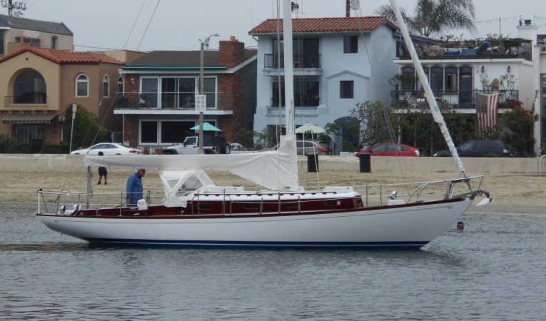 35 Hinckley 