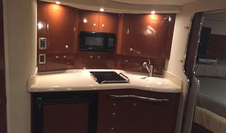34 Sea Ray Galley 2