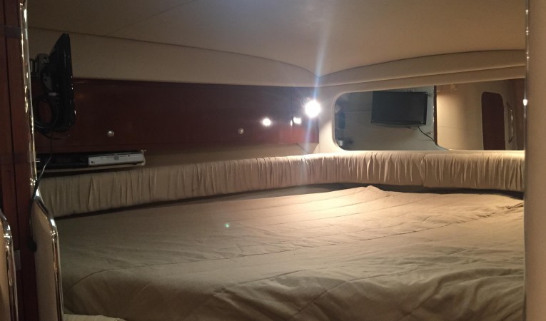 34 Sea Ray Fwd Bed
