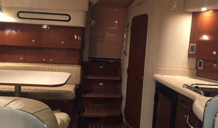34 Sea Ray Fwd Bed to Salon