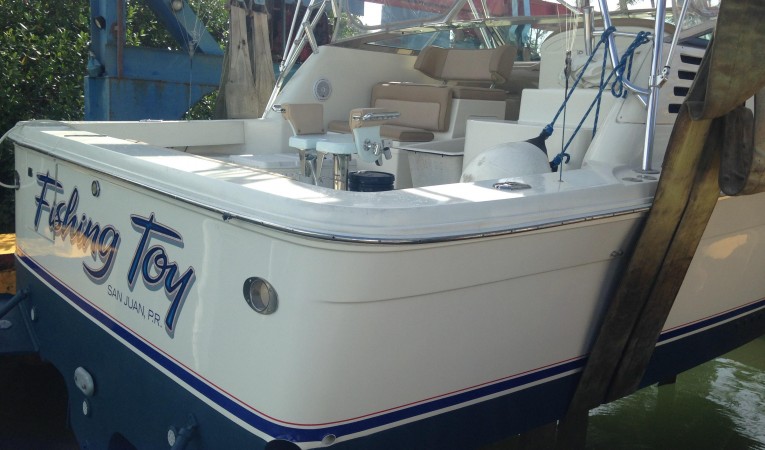 34 Sea Ray Launching