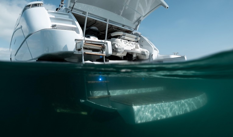 88 Riva Hydraulic Swim Ladder