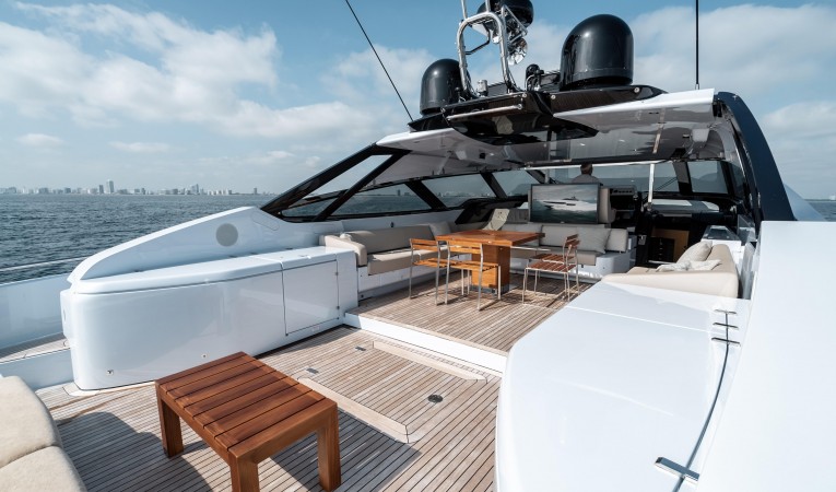 88 Riva Main Deck Coupe