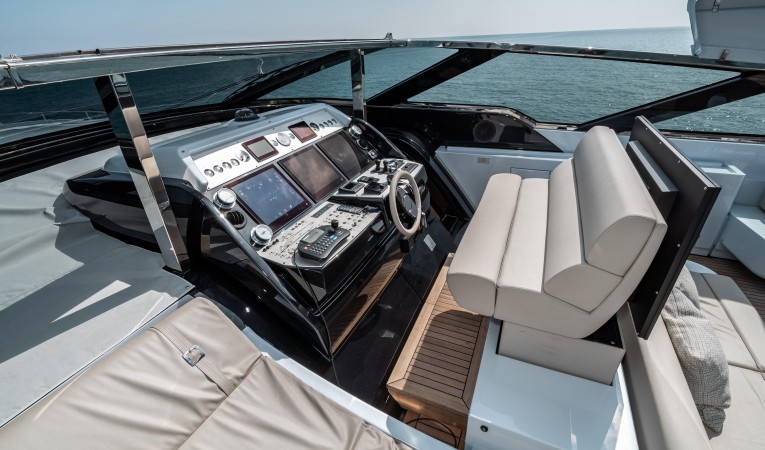 88 Riva Helm 1