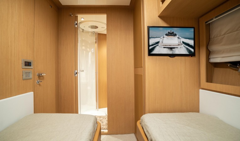 88 Riva Guest Stateroom Stbd 2