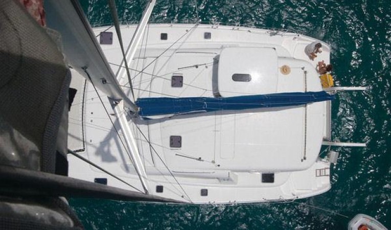 46 Robertson and Caine Manufacturer Provided Image