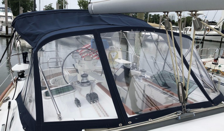 42 Beneteau America New dodger