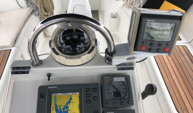 42 Beneteau America ST60 6001 Smart control