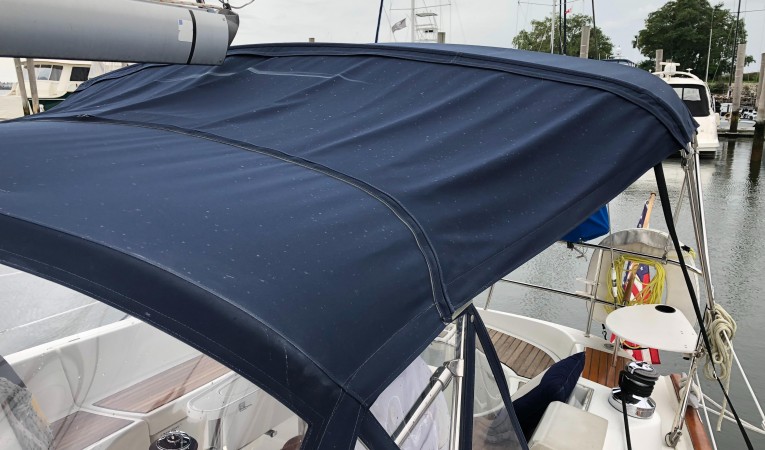 42 Beneteau America New Bimini