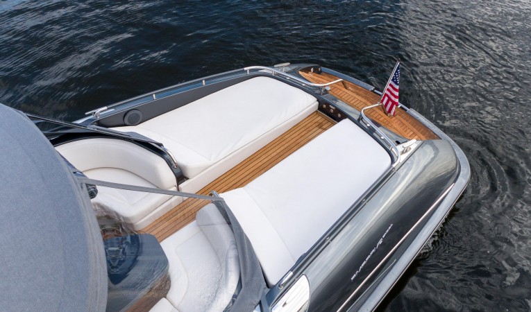 44 Riva 