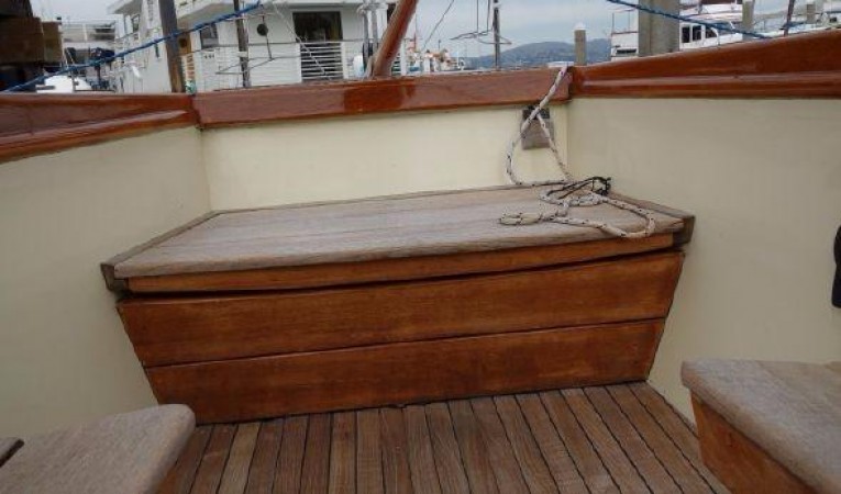 49 POTTER DESIGN Cockpit Seat / Locker