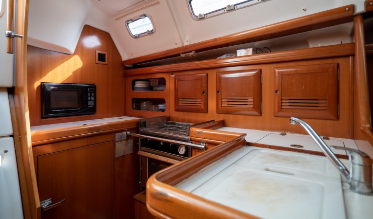 39 Beneteau 