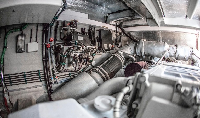 62 Sunseeker Engine Room