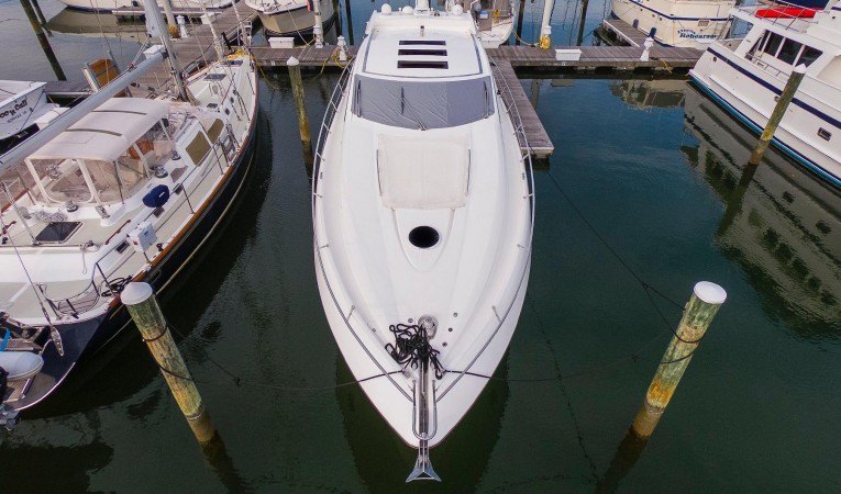62 Sunseeker Foredeck