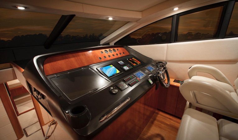 62 Sunseeker Helm
