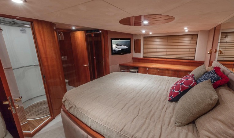 62 Sunseeker Master Stateroom