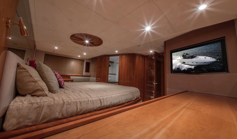 62 Sunseeker Master Stateroom