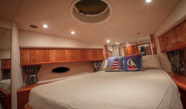 62 Sunseeker VIP Stateroom