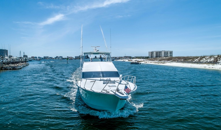 54 Hatteras 