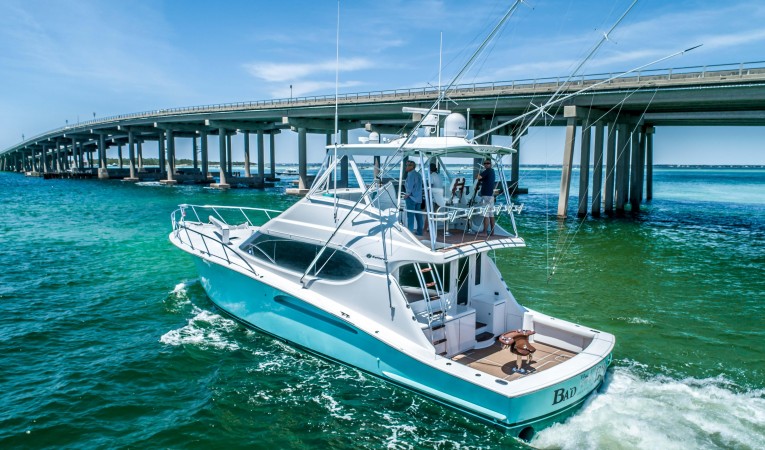 54 Hatteras 