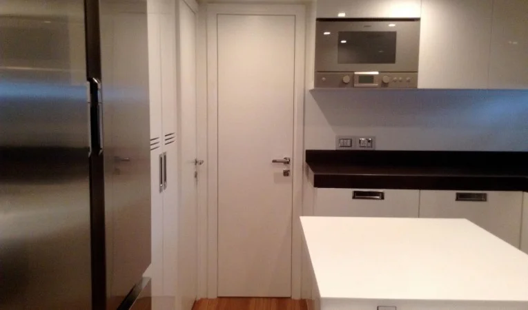 100 Azimut Galley