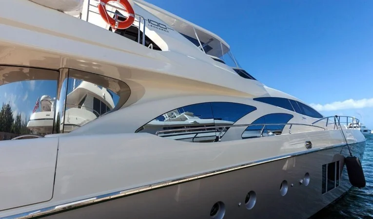 100 Azimut 