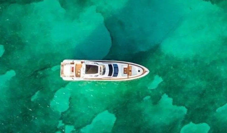 100 Azimut 