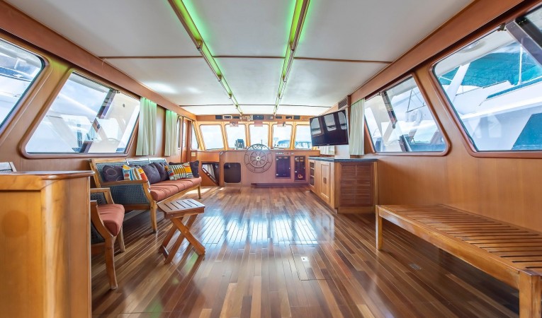 56 Hartman-Palmer Main salon