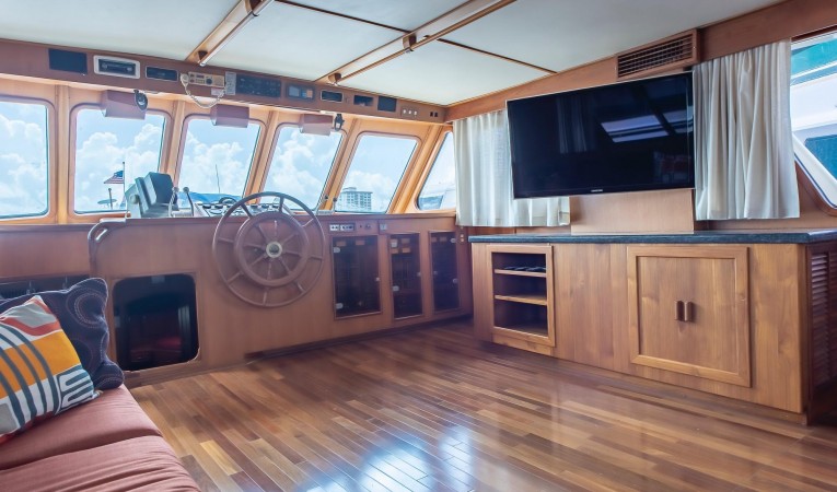 56 Hartman-Palmer Flat screen TV