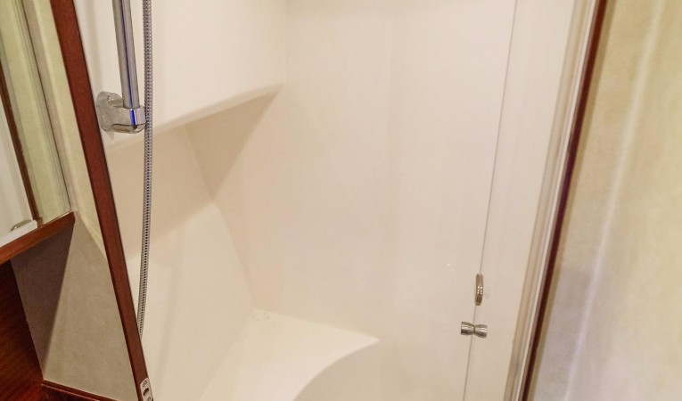 54 Pama Guest Shower