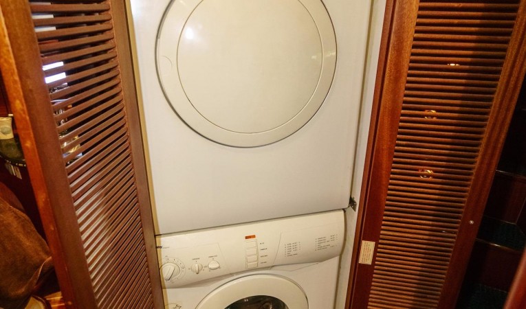 54 Pama Washer dryer