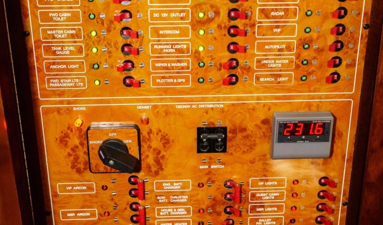54 Pama breaker panel