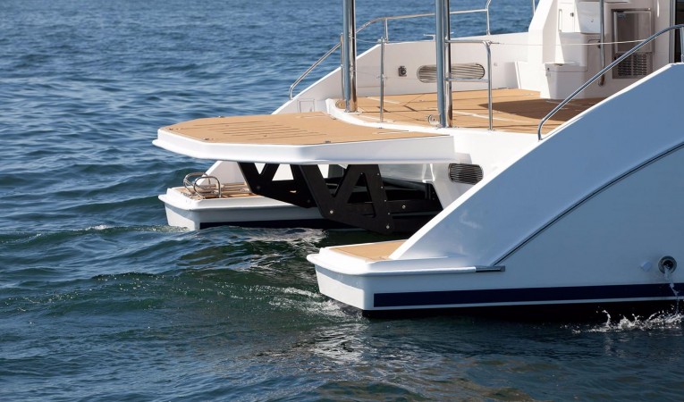 58 Leopard Manufacturer Provided Image: Leopard 58 Bathing Platform