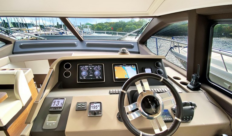 50 Azimut 