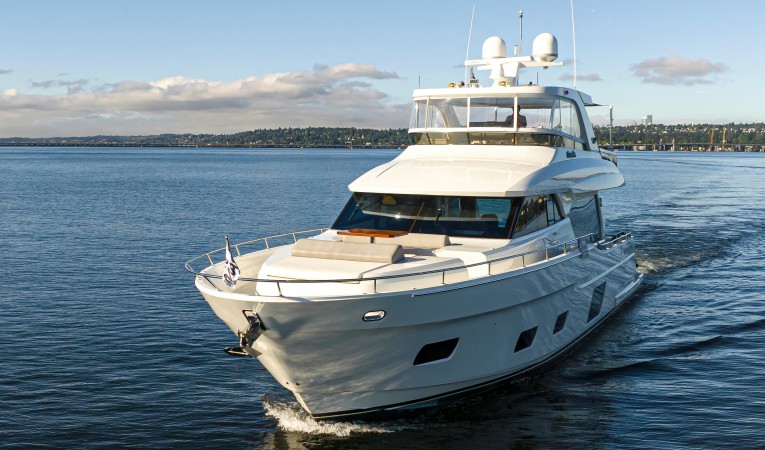 70 Ocean Alexander 